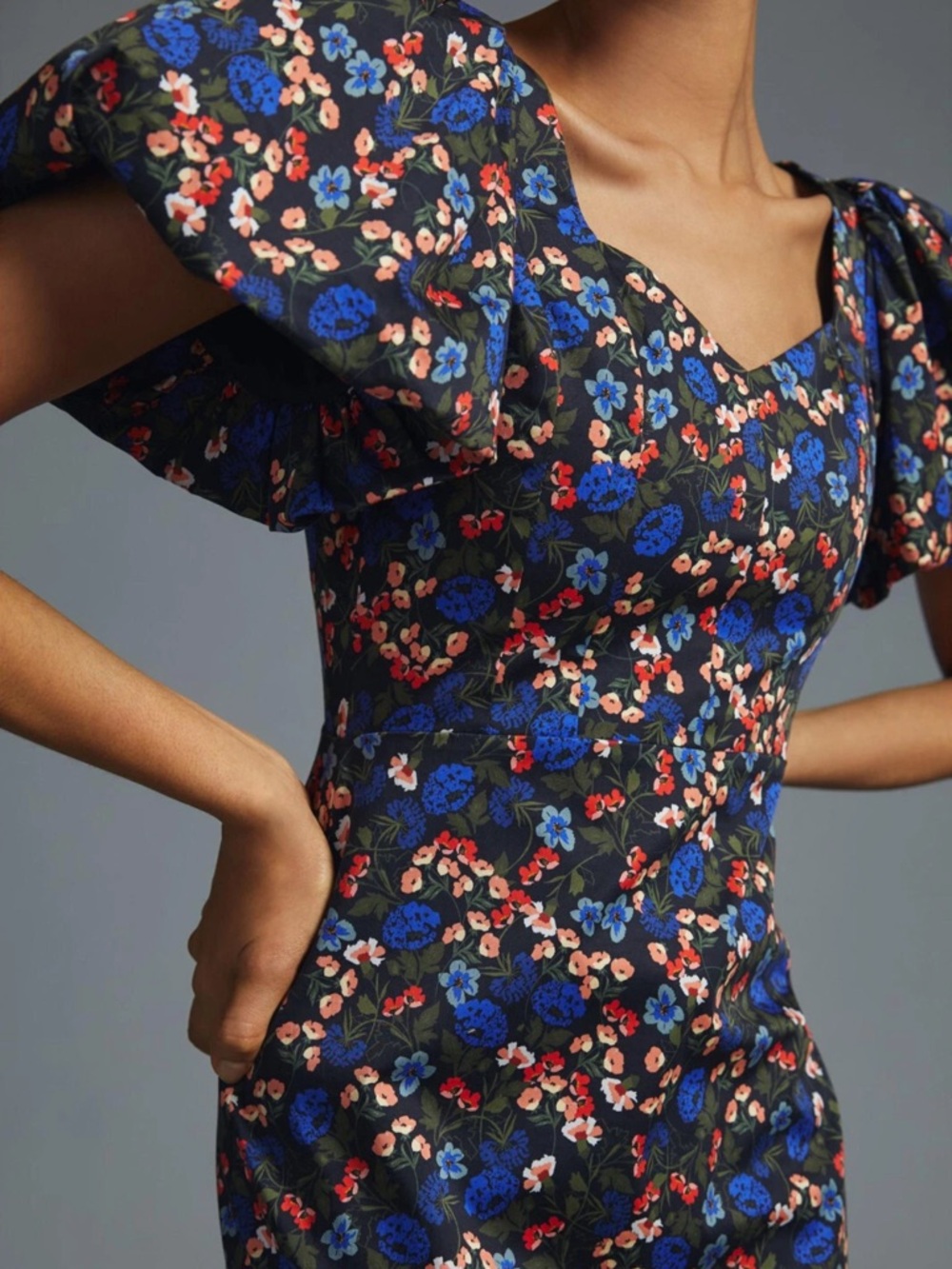 Hunter Bell Colette Midi Dress in Black Floral, Size 4 - Like New